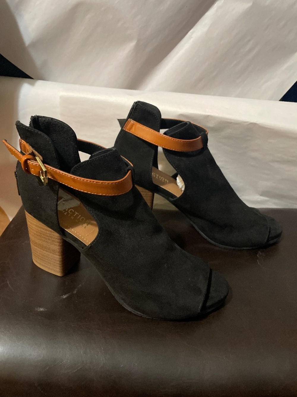 Reaction Kenneth Cole open toe bootie sandals